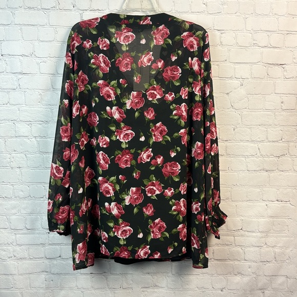 BloomChic Black & Red Floral Sheer Overlay Top Plus Size 2X - Picture 5 of 6